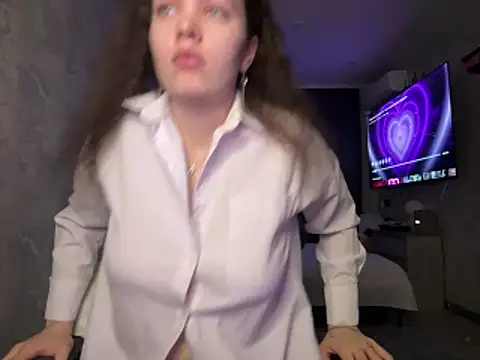 Teresa Yung online show from 11/23/25, 10:25