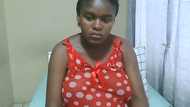 PregiiCaramellxx online show from 01/13/26, 06:17