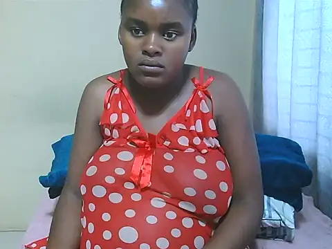 PregiiCaramellxx online show from 01/08/26, 06:52