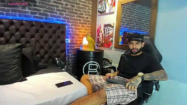 Jesuss77  online show from 11/21/25, 02:38