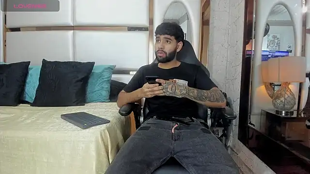 Jesuss77  online show from 11/29/25, 02:28