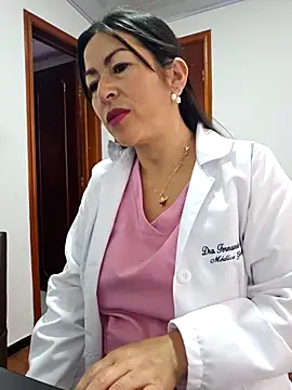 JustSamantha  online show from 12/18/25, 12:09