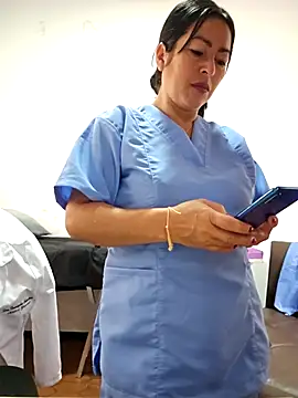 JustSamantha  online show from 11/27/25, 12:05