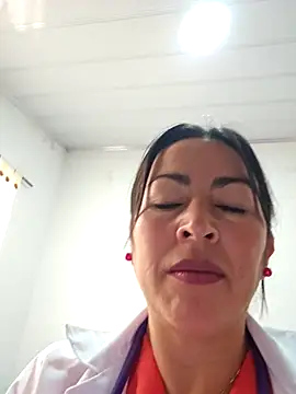 JustSamantha  online show from 11/29/25, 01:00