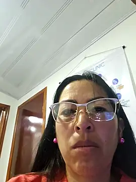 JustSamantha  online show from 04/15/26, 11:05