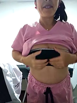 JustSamantha  online show from 11/30/25, 11:11