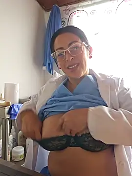 JustSamantha  online show from 12/01/25, 12:50