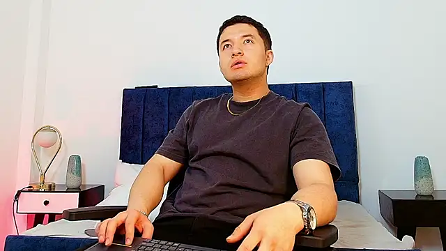 Ethan-Connor online show from 01/10/26, 12:33