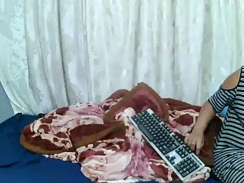 CindyX90 online show from 11/19/25, 08:20