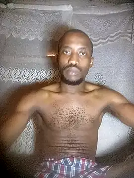 Snapshot of shortone01 chatting on 11/28/25, 07:58 shortone01 online show from 11/28/25, 07:58