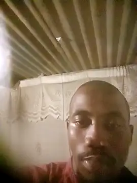 Snapshot of shortone01 chatting on 11/27/25, 06:41 shortone01 online show from 11/27/25, 06:41