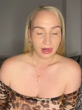 BootyQueenApril online show from 04/22/26, 10:49