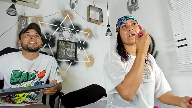 StephaniaAndRandy online show from 11/27/25, 05:46