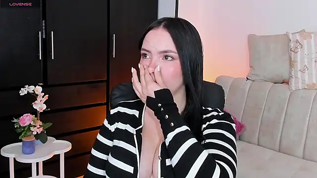Lauren nicole online show from 03/31/26, 01:57