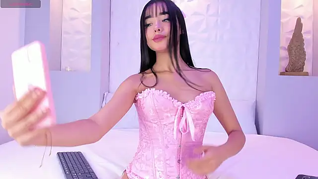 Snapshot of SamantaWignie chatting on 11/29/25, 03:17 SamantaWignie online show from 11/29/25, 03:17