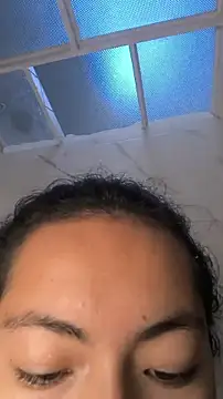 Snapshot of little_xioo_ chatting on 11/29/25, 12:38 little xioo online show from 11/29/25, 12:38