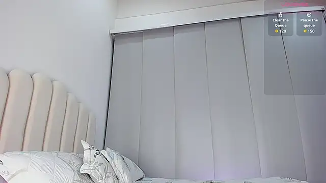 Amira-Zahra online show from 01/14/26, 09:57