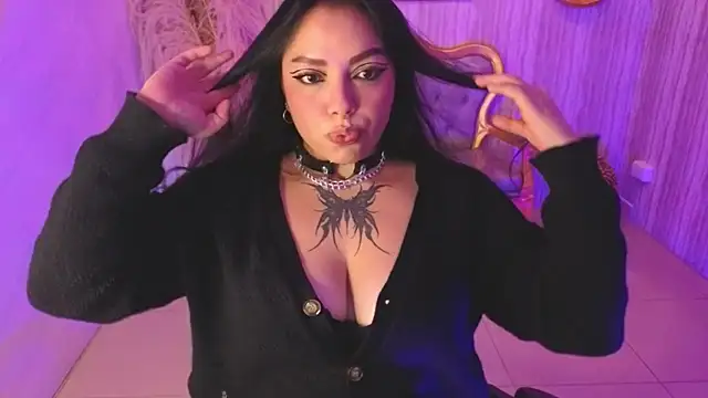 lexie s online show from 12/16/25, 08:13