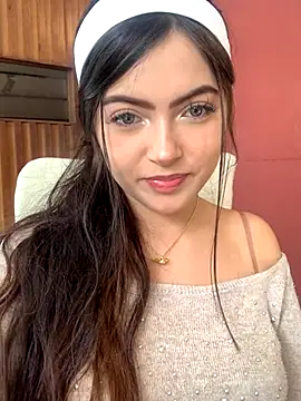 KyliePinkk  online show from 11/21/25, 05:23