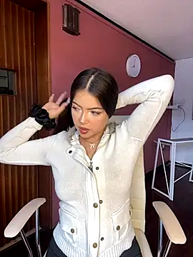 KyliePinkk  online show from 11/26/25, 01:33