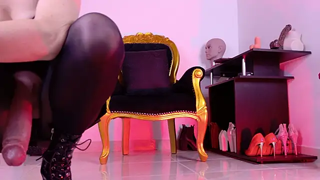 SaraFerrer  online show from 02/28/26, 05:51