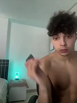 Snapshot of RossStrom chatting on 03/02/26, 02:13 RossStrom online show from 03/02/26, 02:13