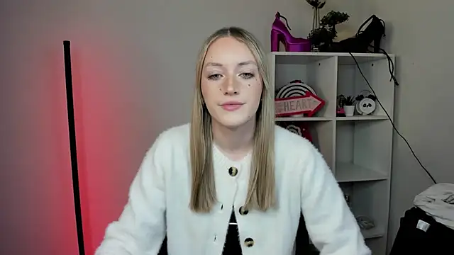 EvelynBlond online show from 03/20/26, 01:34