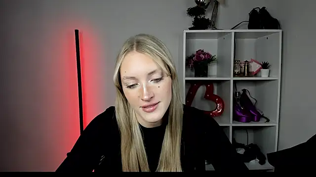 EvelynBlond online show from 07/08/26, 12:39
