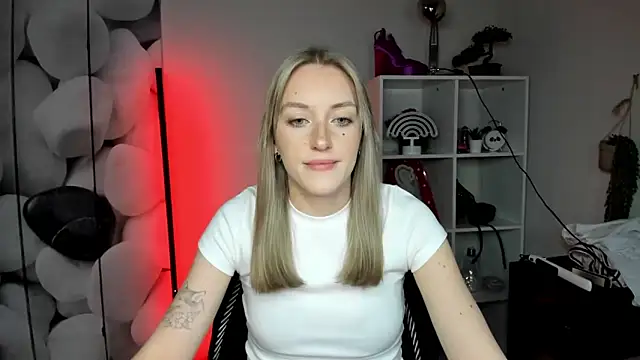 EvelynBlond online show from 01/19/26, 01:37