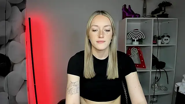 EvelynBlond online show from 02/09/26, 01:31