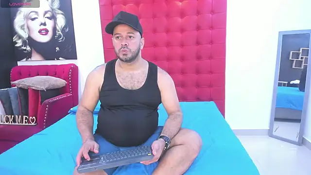 Christopher Cruz  online show from 12/16/25, 11:09