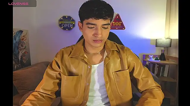 Snapshot of ken_blakerr chatting on 04/01/26, 04:03 ken blakerr online show from 04/01/26, 04:03