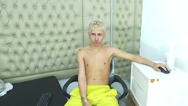 HollmanFronsh online show from 11/30/25, 02:01