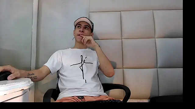 HollmanFronsh online show from 01/15/26, 02:26