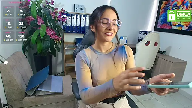 Adri Miller online show from 02/20/26, 01:13