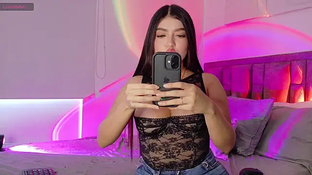 MarianaBaez1 online show from 04/22/26, 03:08