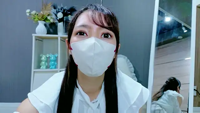 Nami-jpn online show from 12/02/25, 12:18