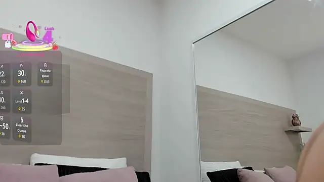 Snapshot of selenaflamemj chatting on 12/16/25, 07:18 selenaflamemj online show from 12/16/25, 07:18