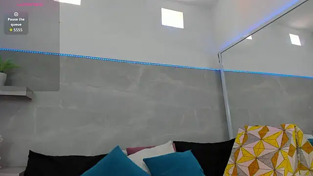 selenaflamemj online show from 02/17/26, 07:00