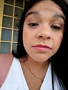 Snapshot of Layla-daring chatting on 01/31/26, 08:18 Layla-daring online show from 01/31/26, 08:18