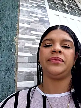 Layla-daring online show from 04/16/26, 06:30