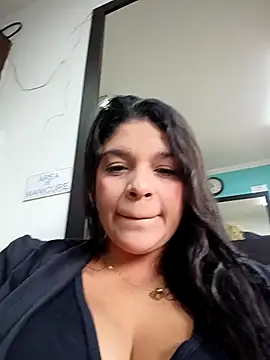 Layla-daring online show from 03/06/26, 08:04