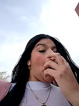 Snapshot of Layla-daring chatting on 02/07/26, 07:22 Layla-daring online show from 02/07/26, 07:22