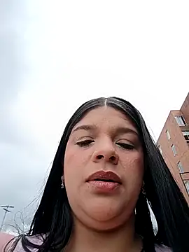 Snapshot of Layla-daring chatting on 02/22/26, 05:47 Layla-daring online show from 02/22/26, 05:47