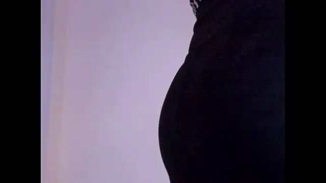 Little  Danni1 online show from 12/23/25, 01:27