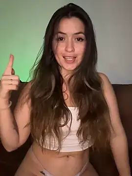 Snapshot of Little__Danni1 chatting on 02/19/26, 05:15 Little Danni1 online show from 02/19/26, 05:15