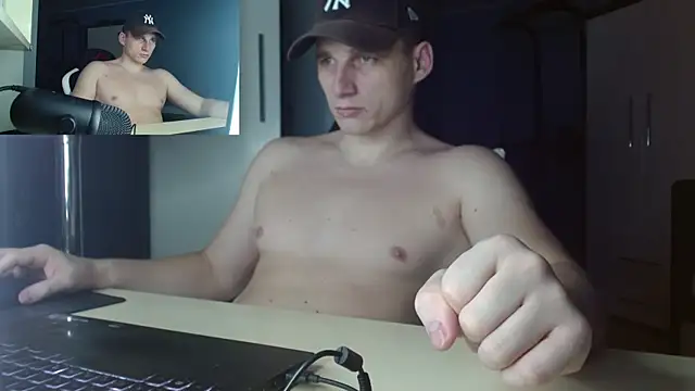 Poliglotjoe1 online show from 12/16/25, 05:39