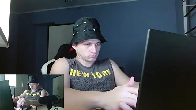 Poliglotjoe1 online show from 02/16/26, 03:49