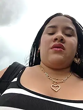 Snapshot of Kendra-daring chatting on 02/22/26, 05:47 Kendra-daring online show from 02/22/26, 05:47