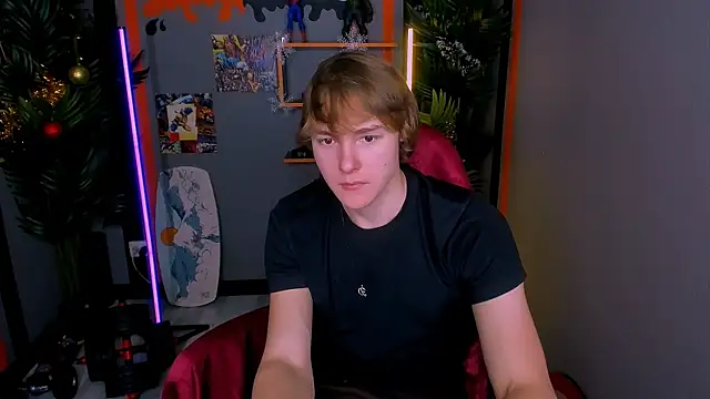 DonaldWoon online show from 12/16/25, 04:33